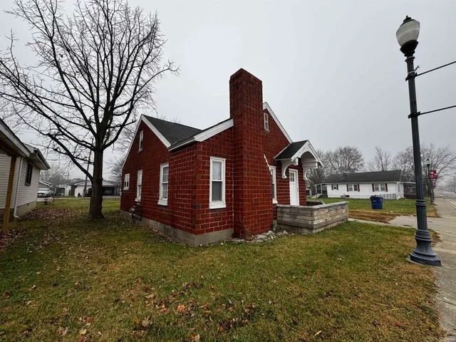 $145,000 | 1211 West Main Street, Mitchell, IN 47446
