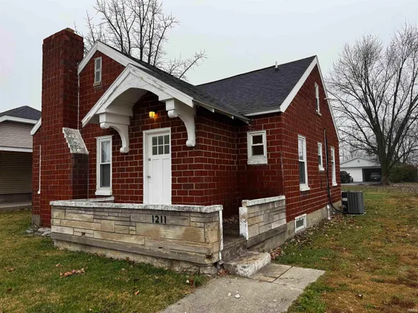 $145,000 | 1211 West Main Street, Mitchell, IN 47446