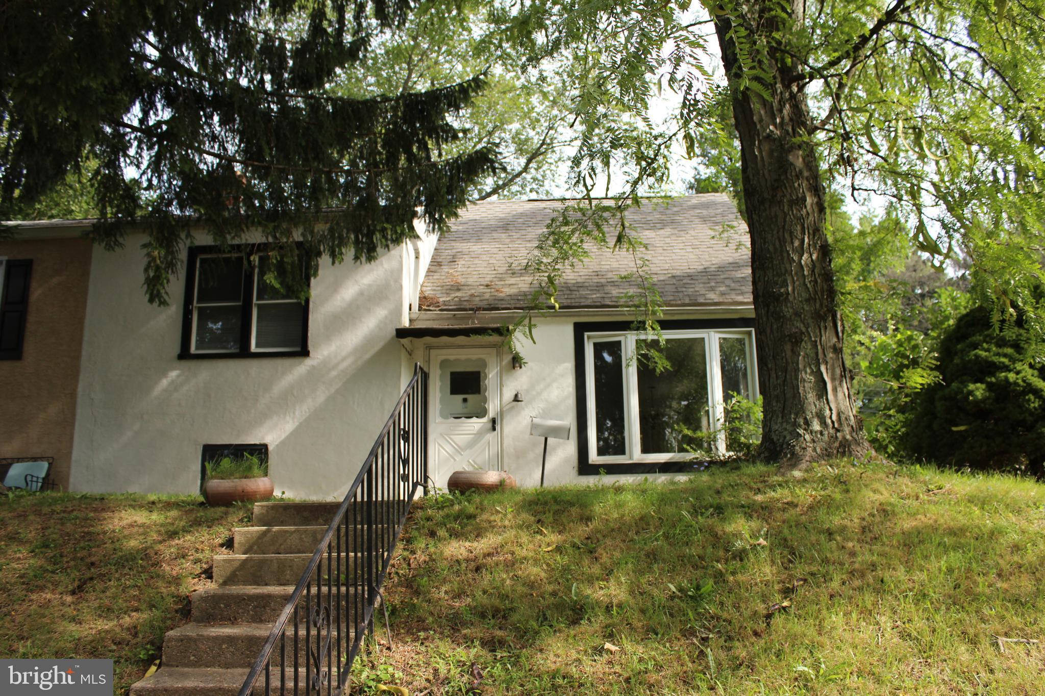 806 East Cathedral Road Philadelphia, PA 19128 - Photo 1 of 16 Gallery Image 1