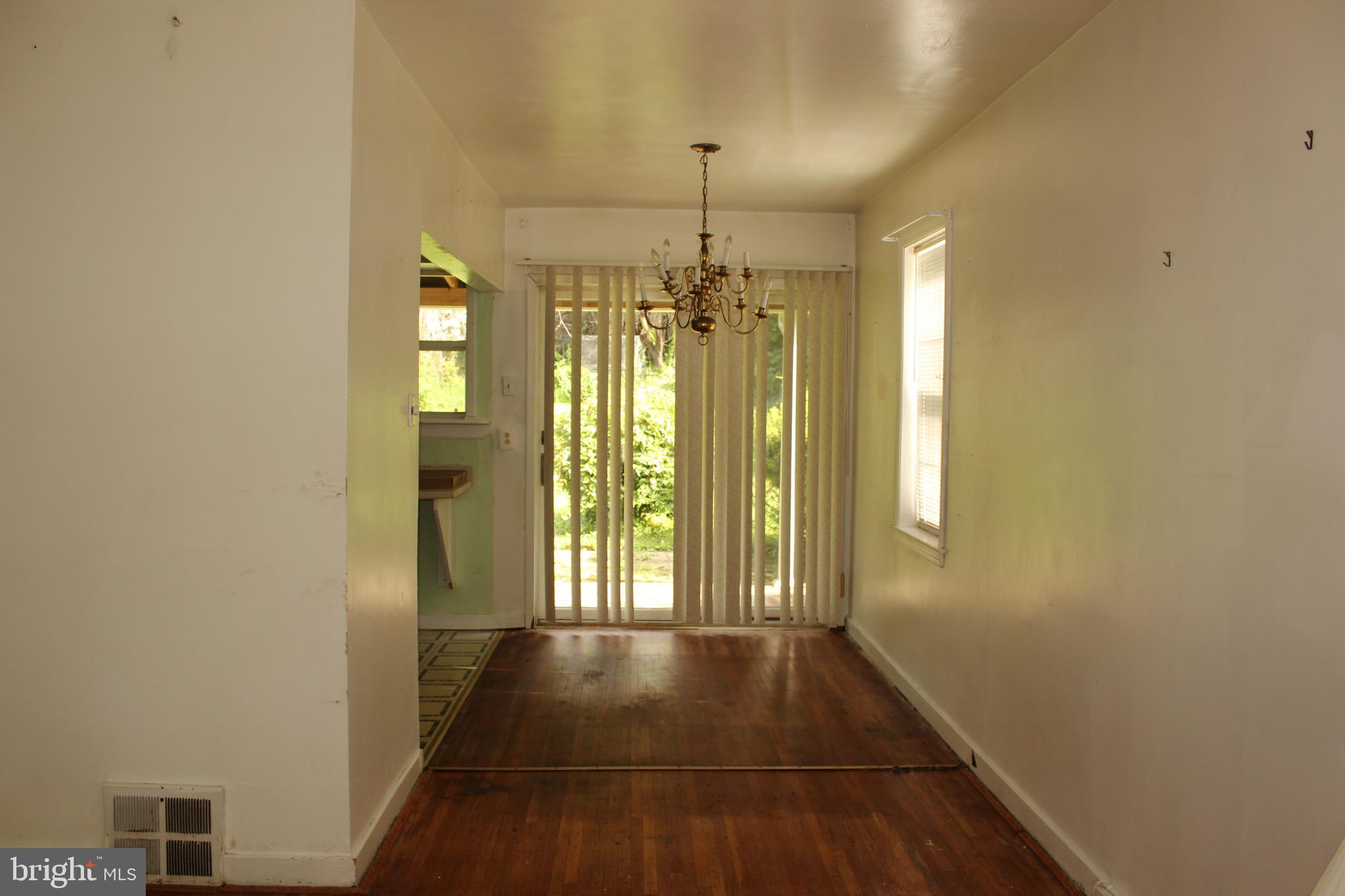 806 East Cathedral Road Philadelphia, PA 19128 - Photo 5 of 16 Gallery Image 5