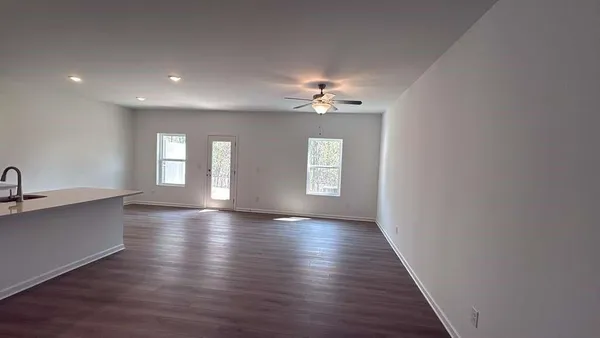 $2,100 | 5443 Allegro Lane, Flowery Branch, GA 30542