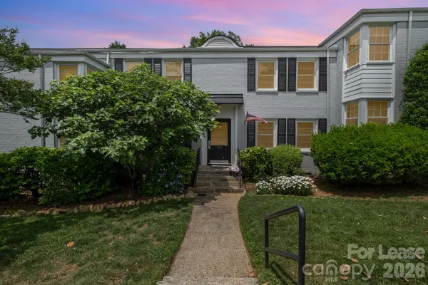 $1,645 | 564 Wakefield Drive, Unit B, Charlotte, NC 28209