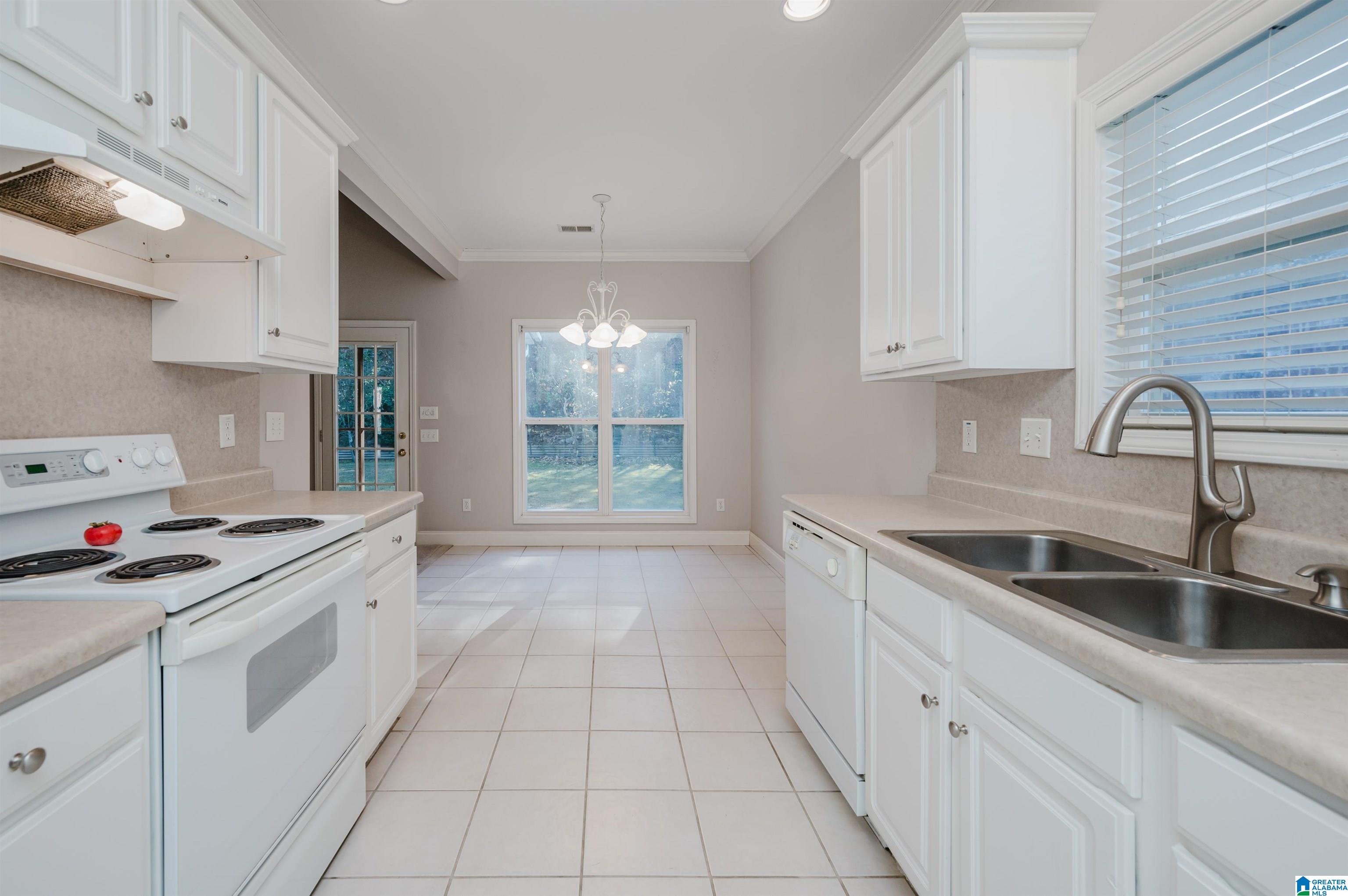 152 Paradise Lake Road Birmingham, AL 35244 - Photo 19 of 46 Gallery Image 19