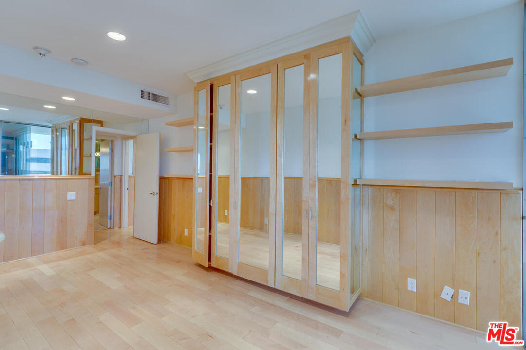 9255 Doheny Road, Unit 902 West Hollywood, CA 90069 - Photo 36 of 47 a view of an empty room