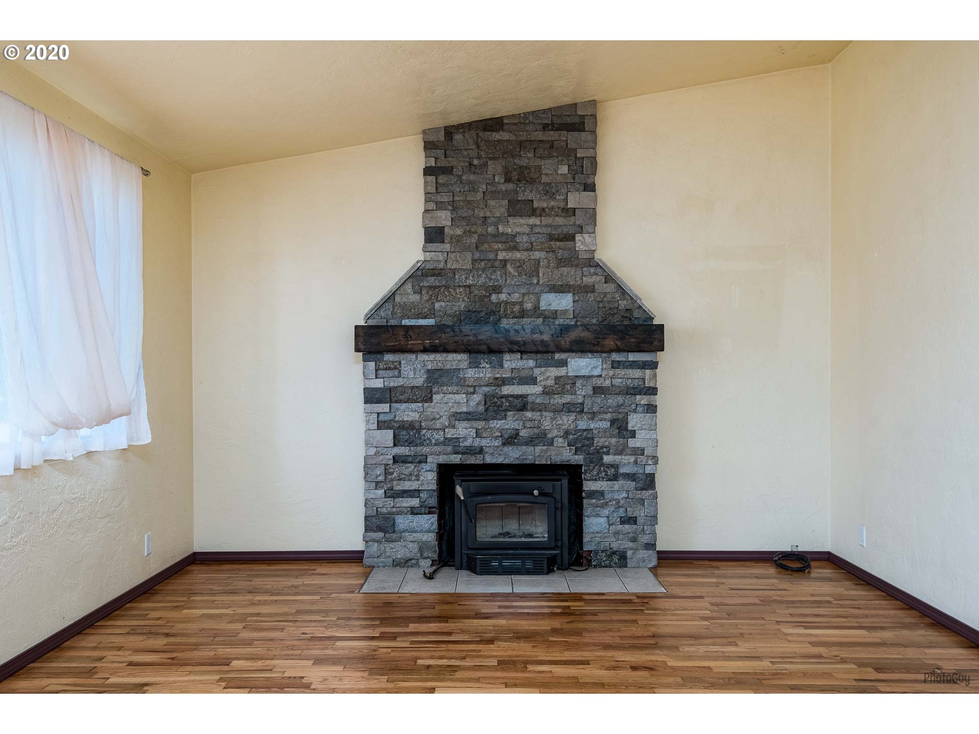 1367 Quinalt Street Springfield, OR 97477 - Photo 8 of 30