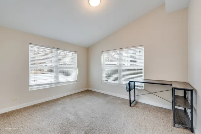 $349,900 | 226 Charlotte Place, Mundelein, IL 60060