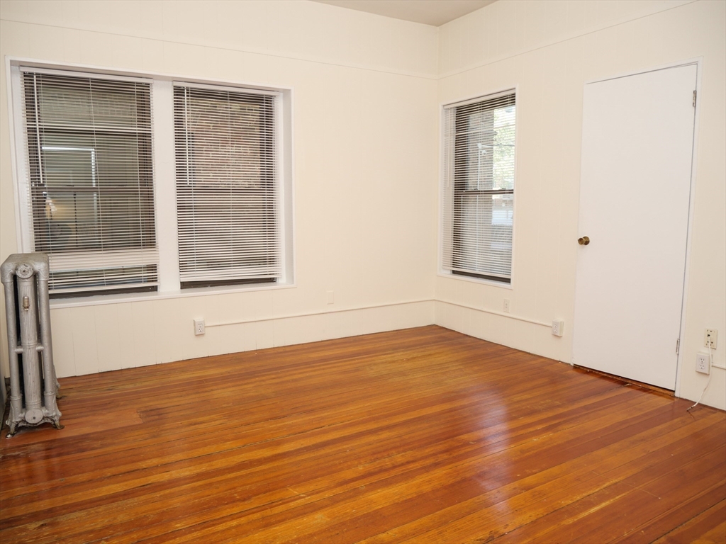 1382 Beacon Street, Unit 4 Brookline, MA 02446 - Photo 3 of 5