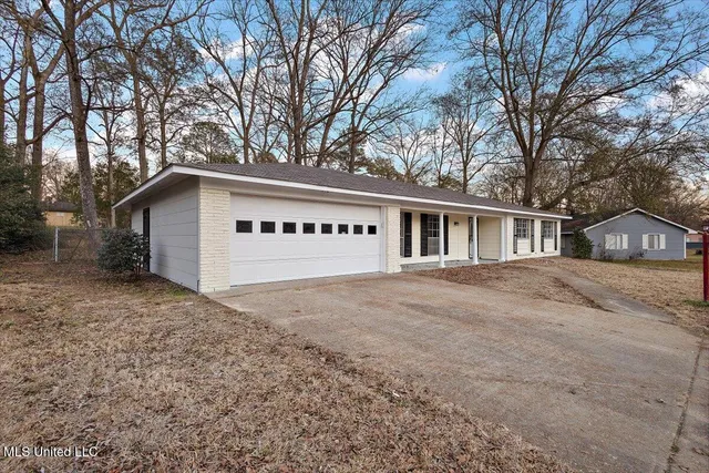$190,000 | 1308 Wooddell Drive, Jackson, MS 39212