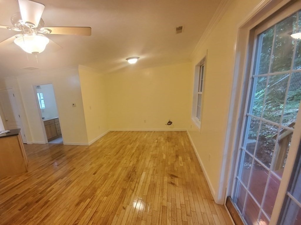 46 B Reed Street Worcester, MA 01602 - Photo 11 of 42 Gallery Image 11