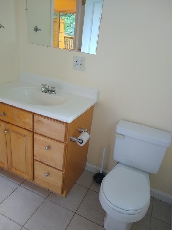 46 B Reed Street Worcester, MA 01602 - Photo 13 of 42 Gallery Image 13