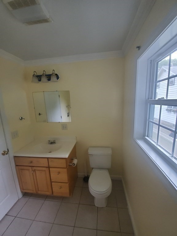 46 B Reed Street Worcester, MA 01602 - Photo 14 of 42 Gallery Image 14
