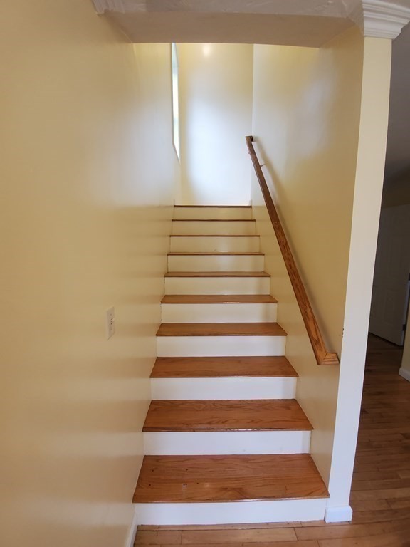 46 B Reed Street Worcester, MA 01602 - Photo 16 of 42 Gallery Image 16