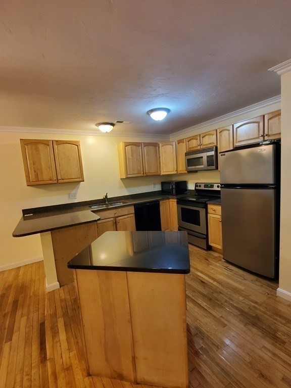 46 B Reed Street Worcester, MA 01602 - Photo 6 of 42 Gallery Image 6
