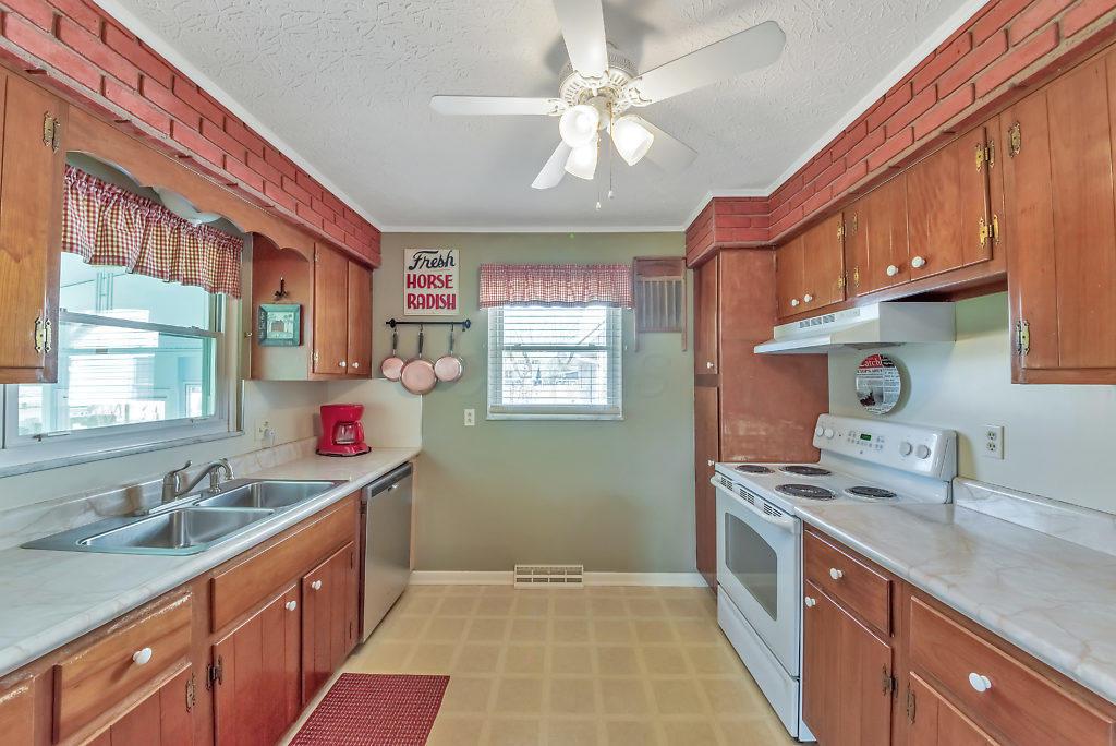 237 Cherrington Road Westerville, OH 43081 - Photo 10 of 29 Gallery Image 10