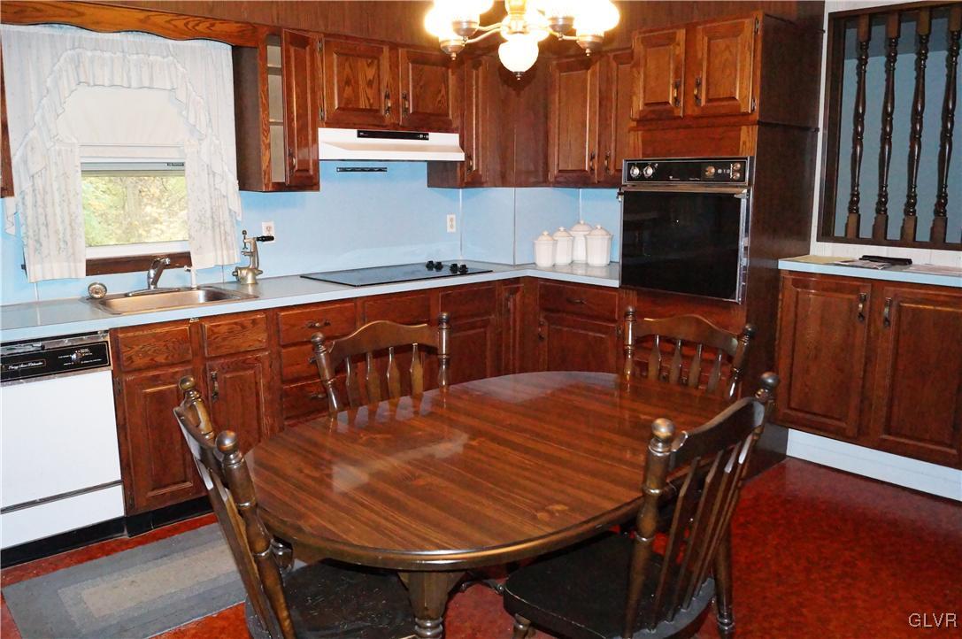 5655 North Coplay Road Whitehall, PA 18052 - Photo 3 of 7 Gallery Image 3