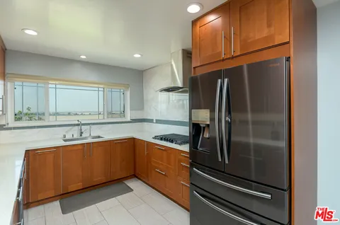 $1,399,000 | 8471 Vine Valley Drive, Sun Valley, CA 91352