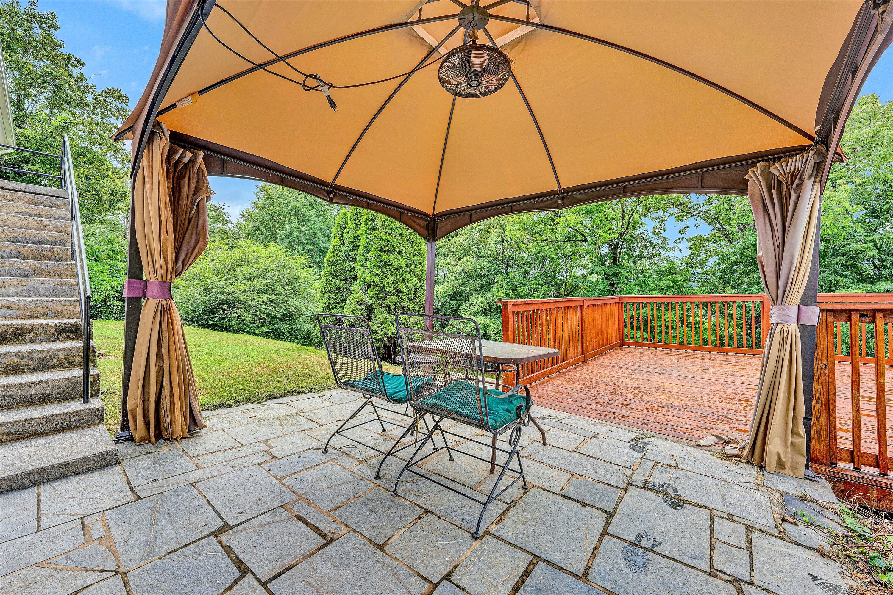 3285 Rasmont Road Roanoke, VA 24018 - Photo 33 of 40 Slate Patio