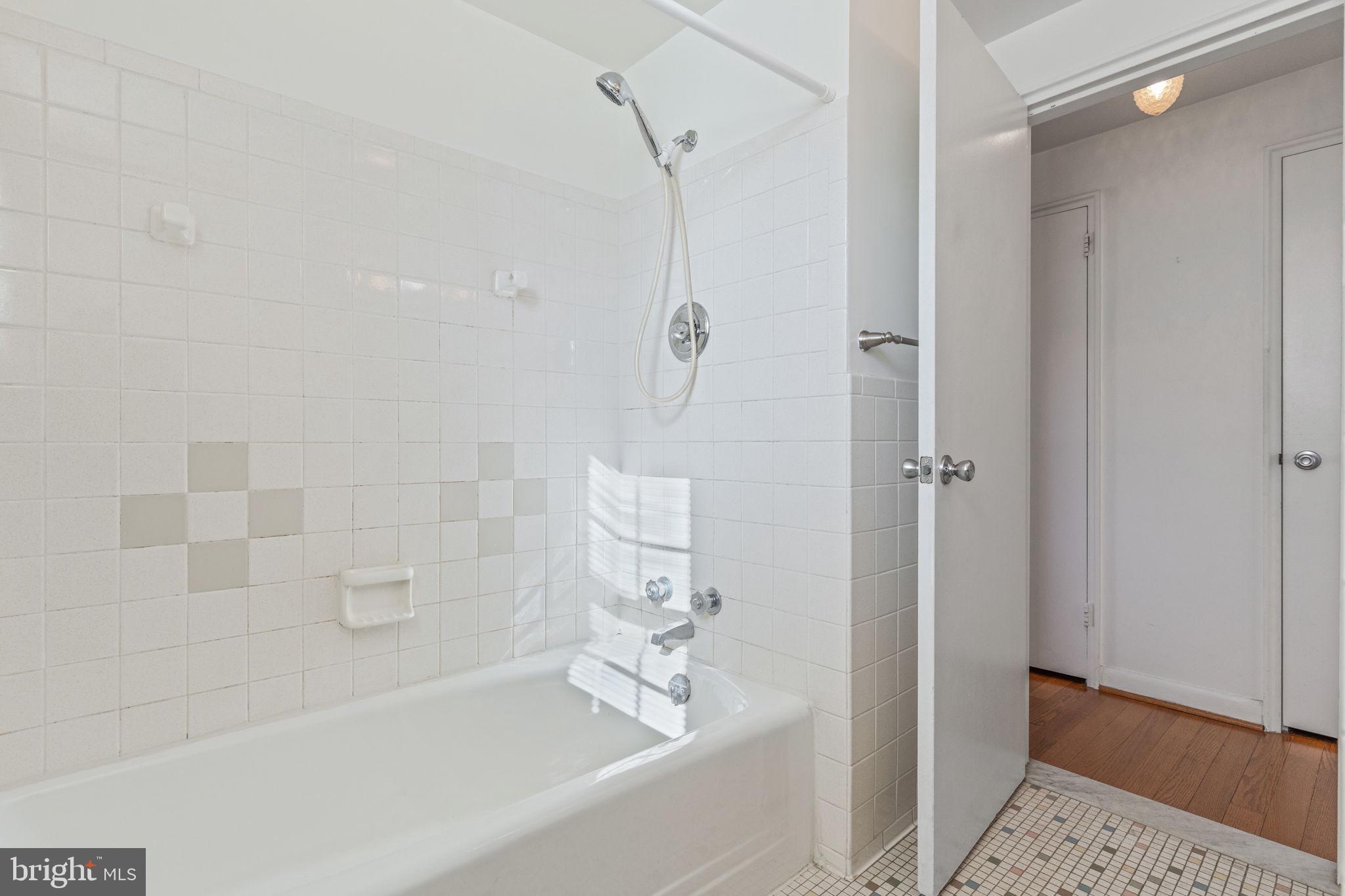 310 Ridgemede Road, Unit 302 Baltimore, MD 21210 - Photo 10 of 29