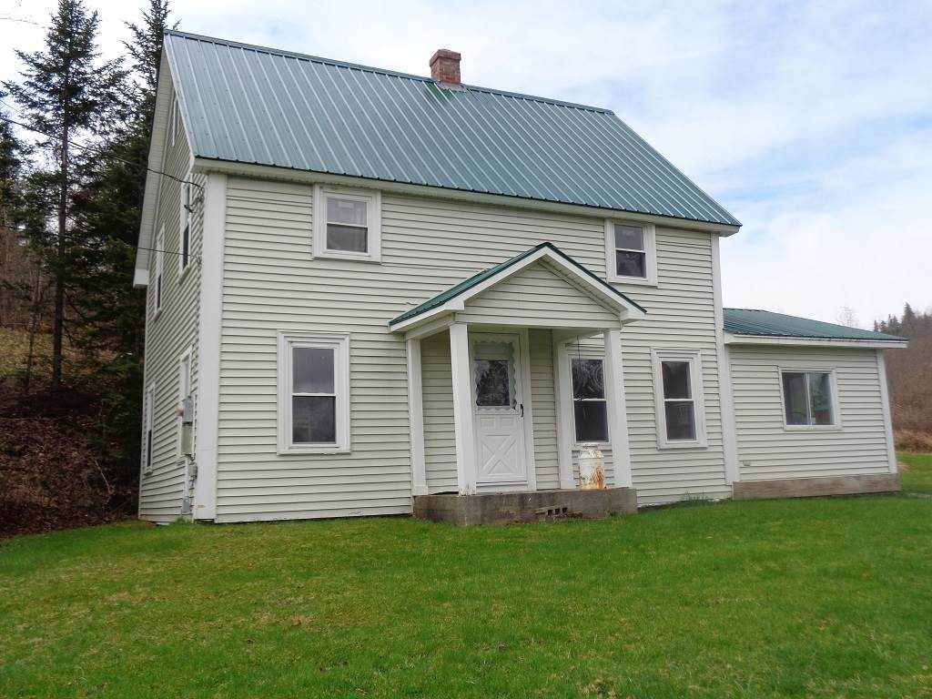 21 Covill Road Pittsburg, NH 03592 - Photo 1 of 13 Gallery Image 1