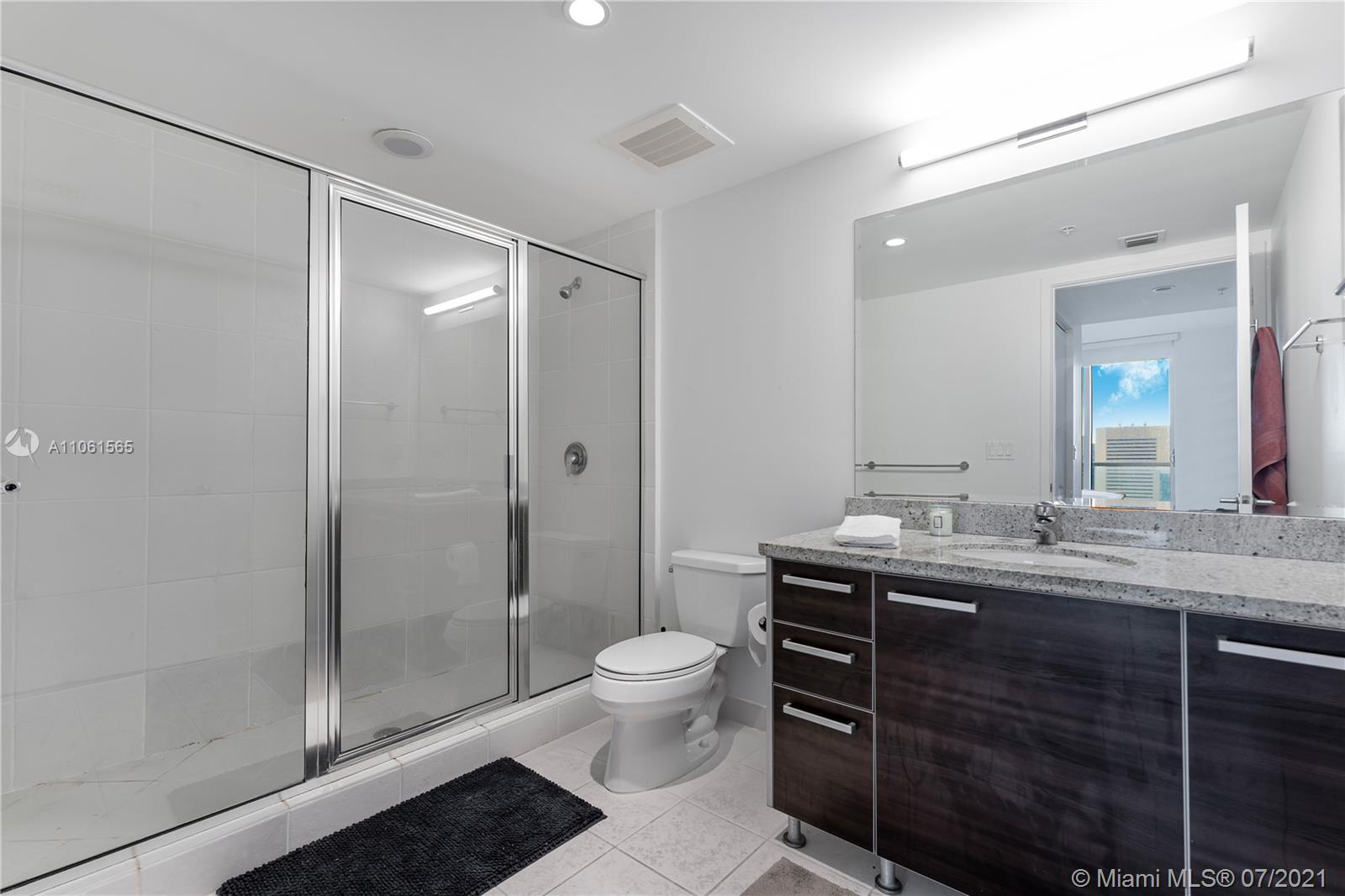 185 Southwest 7th Street, Unit 3909 Miami, FL 33130 - Photo 19 of 39