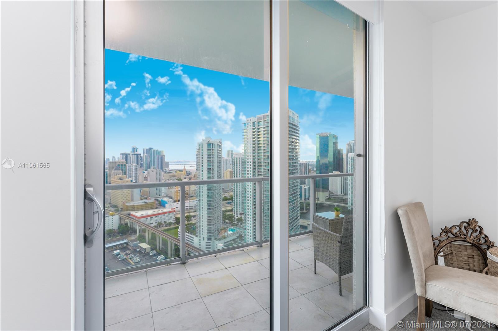 185 Southwest 7th Street, Unit 3909 Miami, FL 33130 - Photo 4 of 39