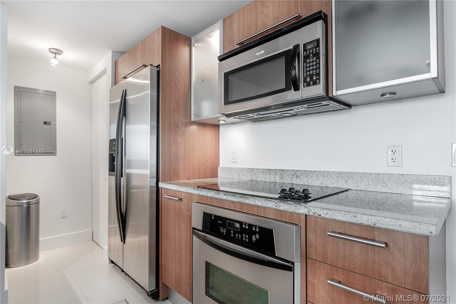 185 Southwest 7th Street, Unit 3909 Miami, FL 33130 - Photo 10 of 39