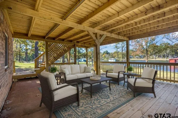 $649,900 | 7270 Panarama Drive East, Frankston, TX 75763