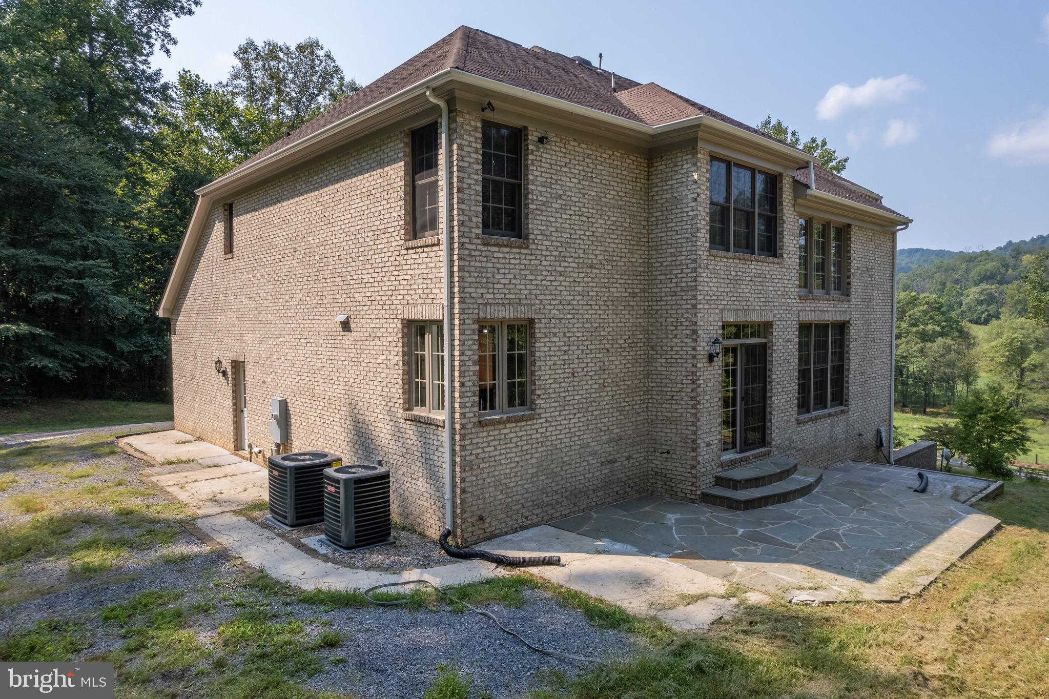 4675 Fiery Run Road Linden, VA 22642 - Photo 6 of 79 Gallery Image 6