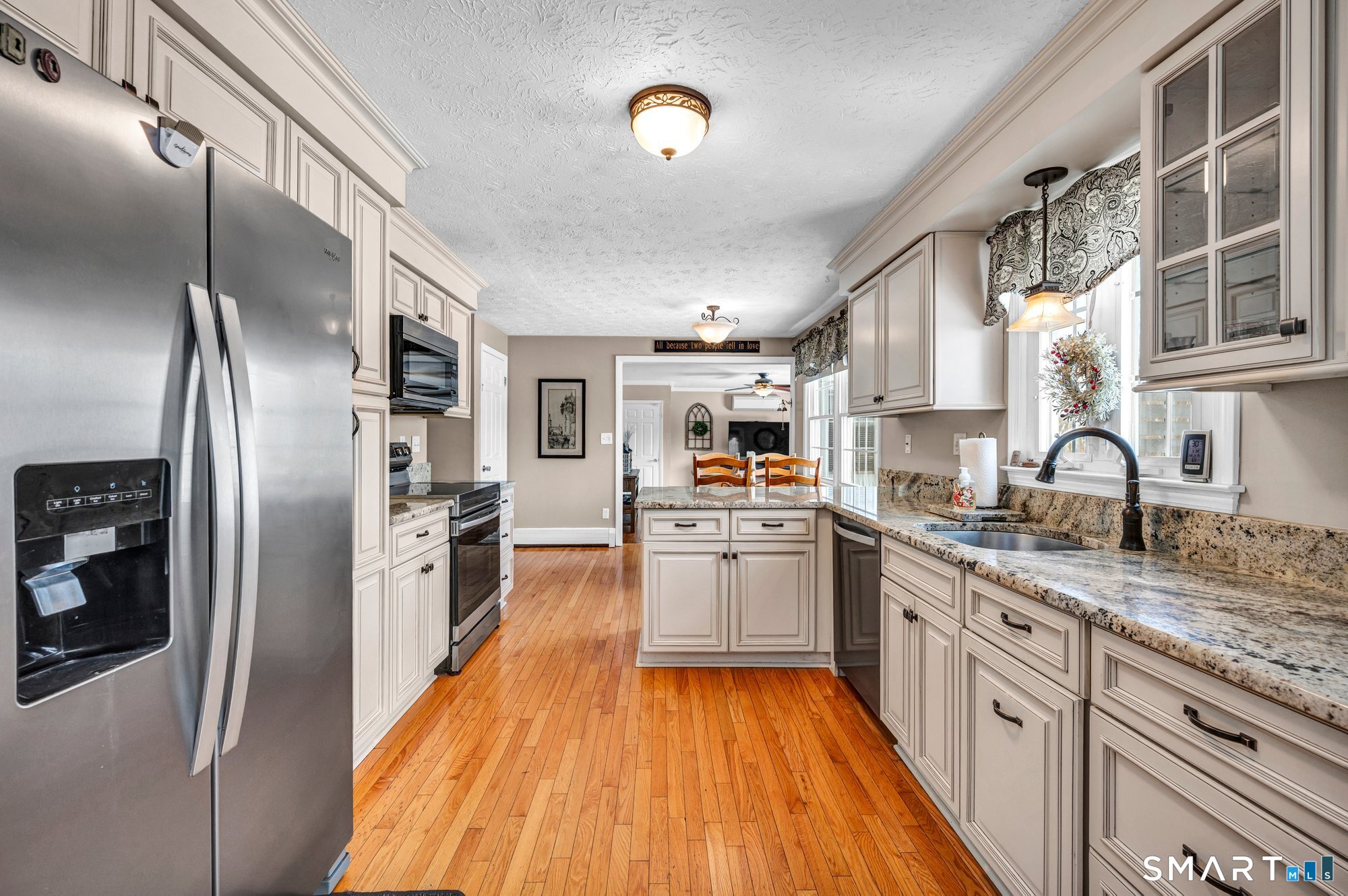 212 Old Stagecoach Road Meriden, CT 06450 - Photo 12 of 39