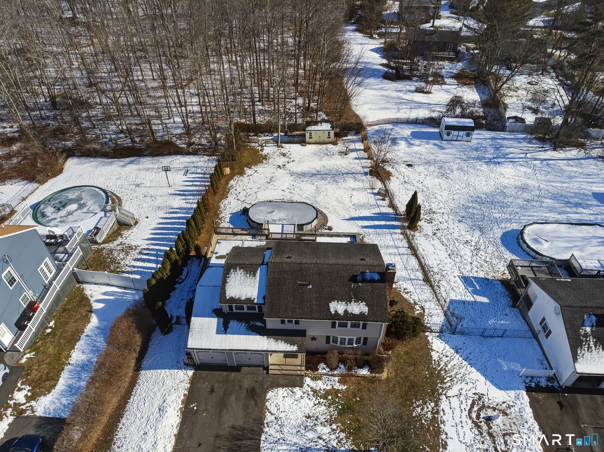 212 Old Stagecoach Road Meriden, CT 06450 - Photo 2 of 39