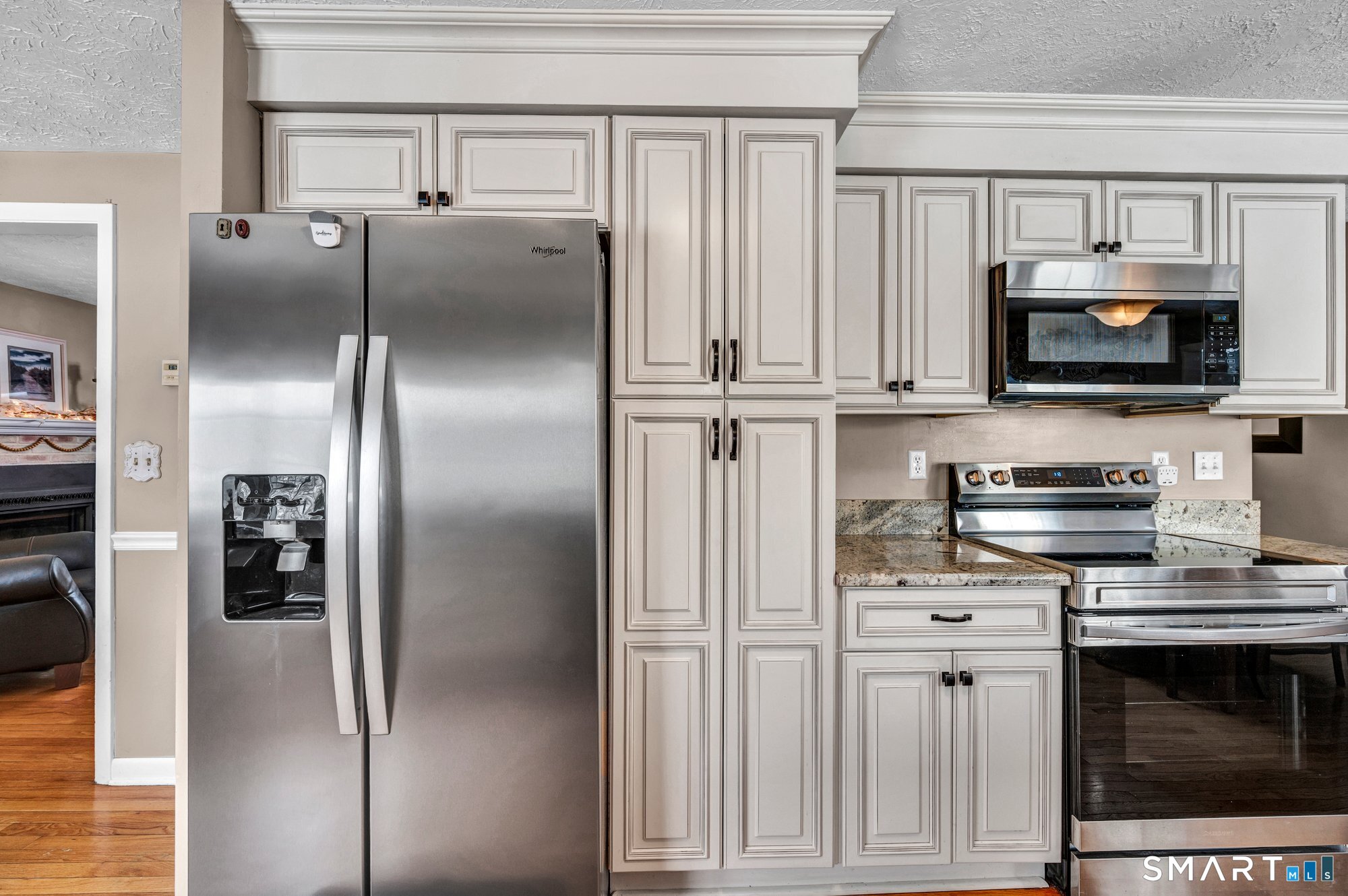 212 Old Stagecoach Road Meriden, CT 06450 - Photo 10 of 39