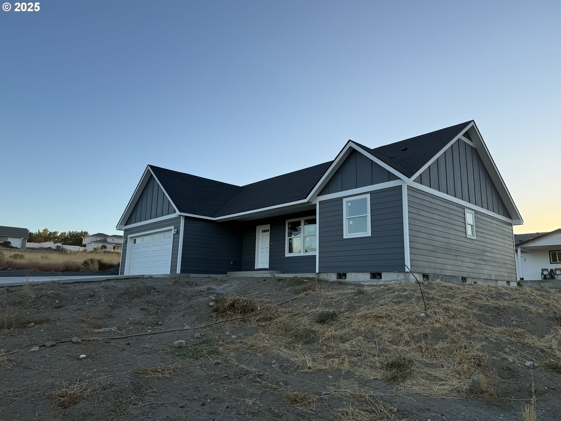 110 Truman Avenue Umatilla, OR 97882 - Photo 3 of 4 a view of a house with yard