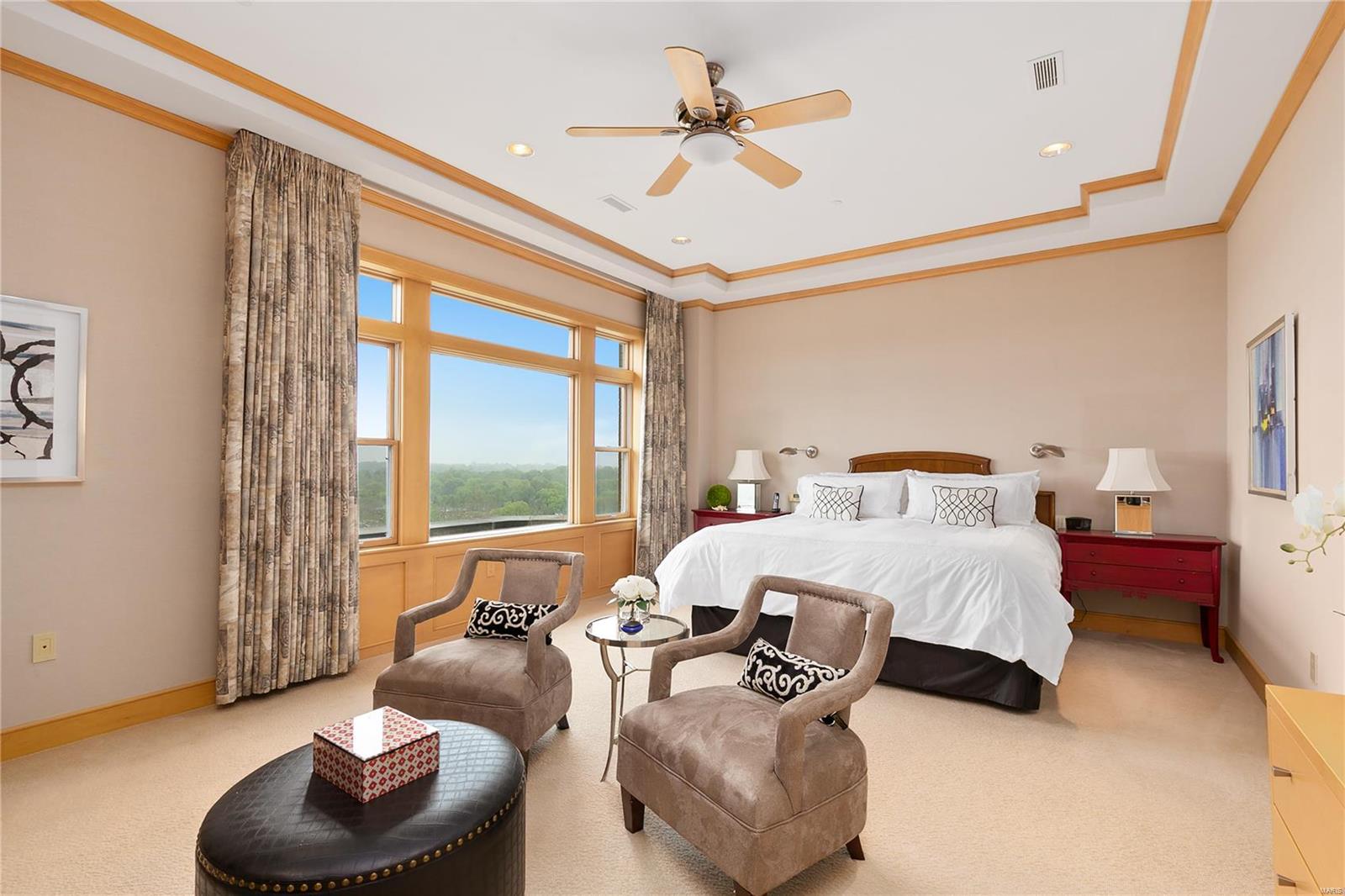 800 South Hanley Road, Unit 8D Clayton, MO 63105 - Photo 14 of 29