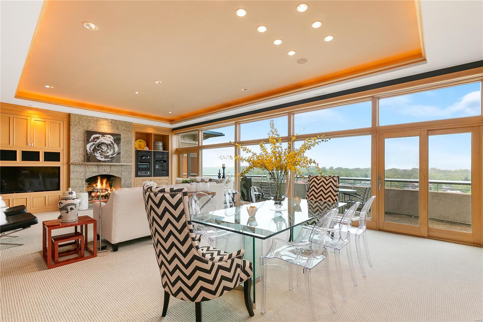 800 South Hanley Road, Unit 8D Clayton, MO 63105 - Photo 8 of 29