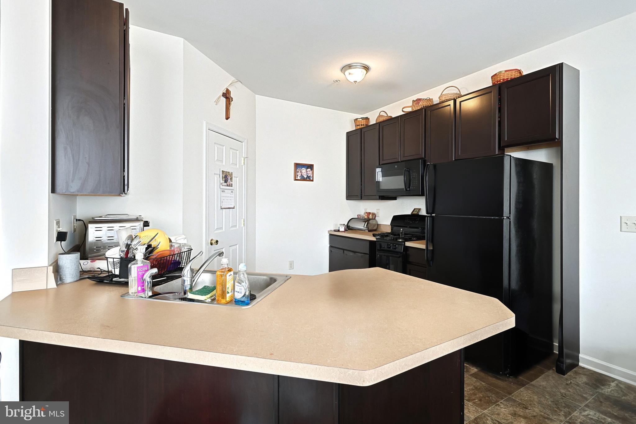 524 Marion Road, Unit 524 York, PA 17406 - Photo 12 of 31 Kitchen