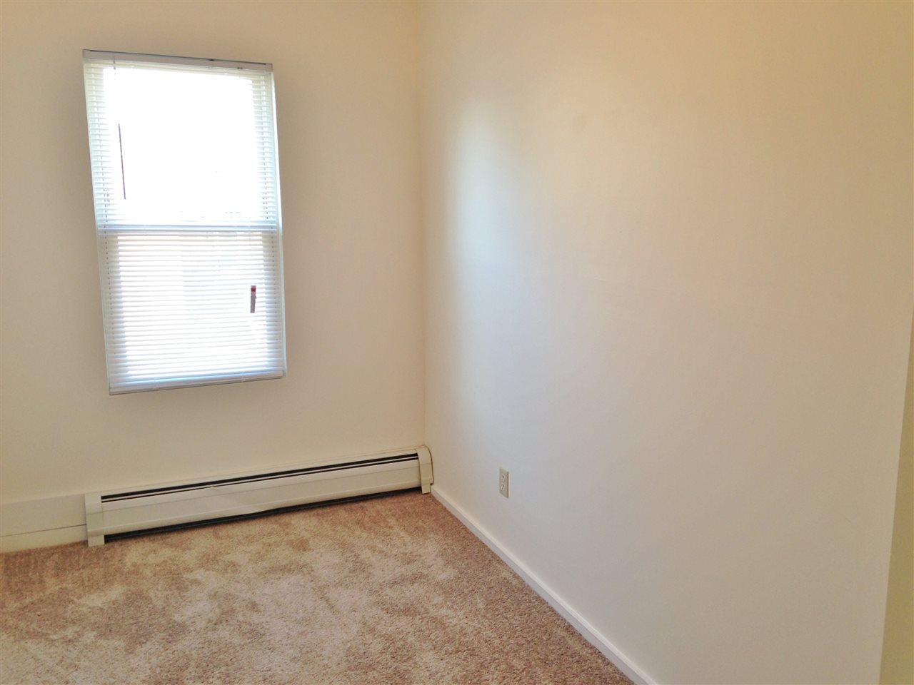 190 Second Street, Unit 2 Manchester, NH 03102 - Photo 28 of 38