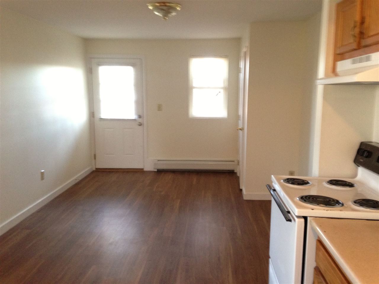 190 Second Street, Unit 2 Manchester, NH 03102 - Photo 4 of 38