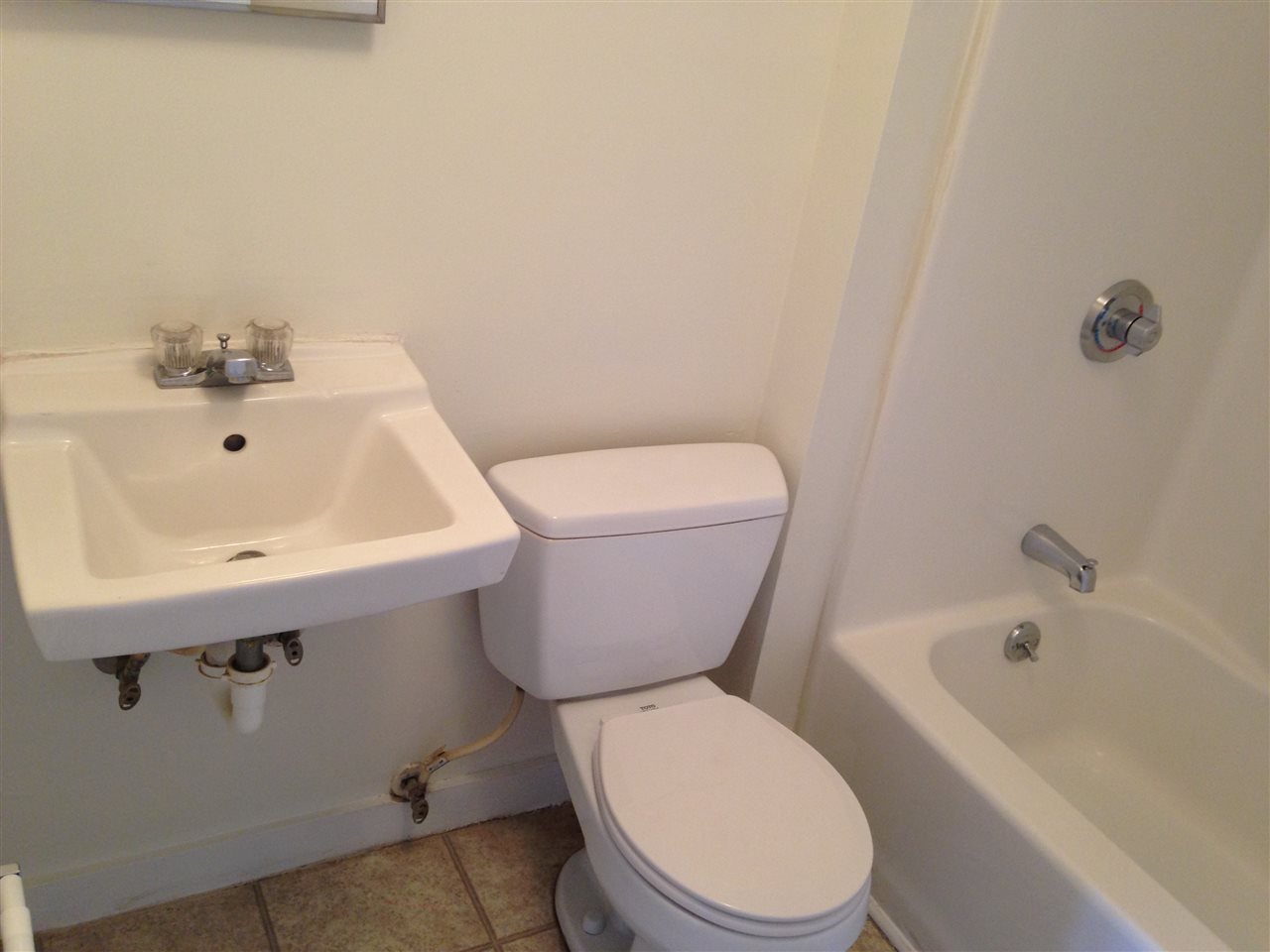 190 Second Street, Unit 2 Manchester, NH 03102 - Photo 35 of 38