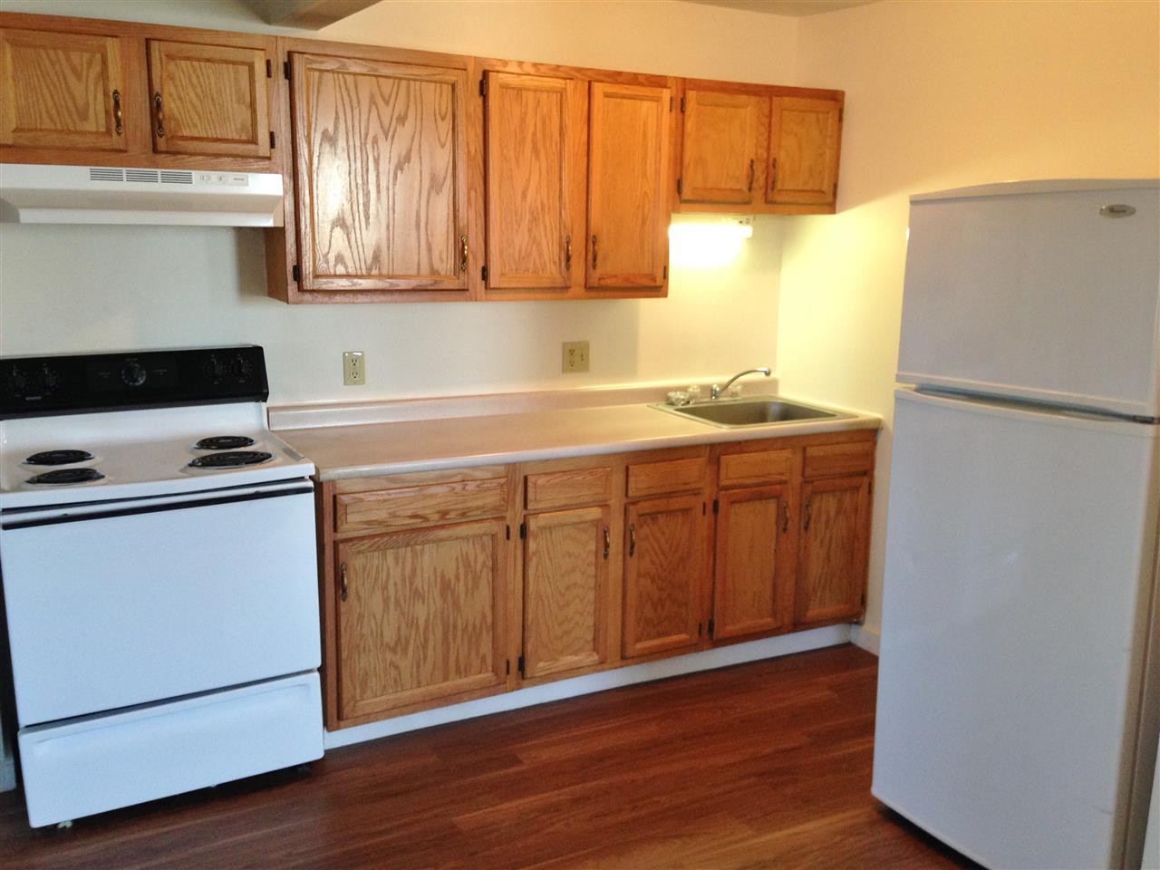190 Second Street, Unit 2 Manchester, NH 03102 - Photo 5 of 38