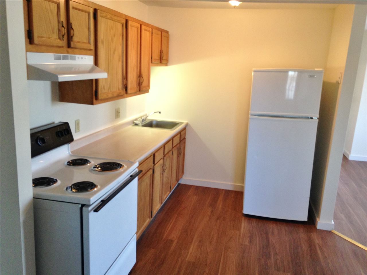 190 Second Street, Unit 2 Manchester, NH 03102 - Photo 7 of 38