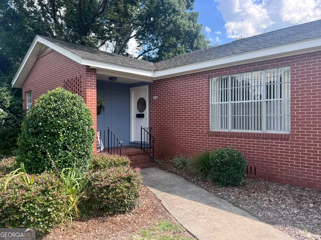 $259,000 | 658 East Walnut Street, Jesup, GA 31546