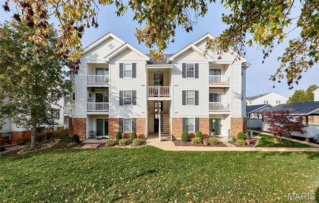 $1,200 | 16530 Victoria Crossing Drive, Unit L, Wildwood, MO 63040