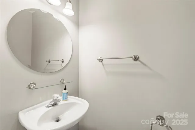 $290,000 | 5450 Franklin Springs Circle, Charlotte, NC 28217