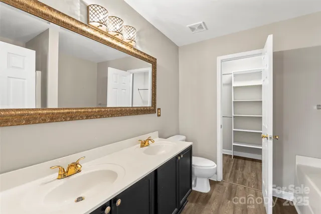 $290,000 | 5450 Franklin Springs Circle, Charlotte, NC 28217