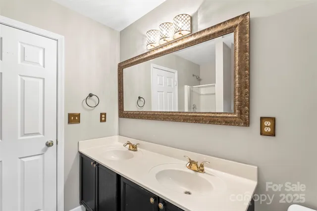 $290,000 | 5450 Franklin Springs Circle, Charlotte, NC 28217