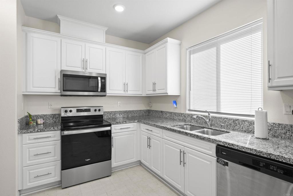 10719 Porter Terrace Spring Valley, CA 91978 - Photo 10 of 40 Gallery Image 10