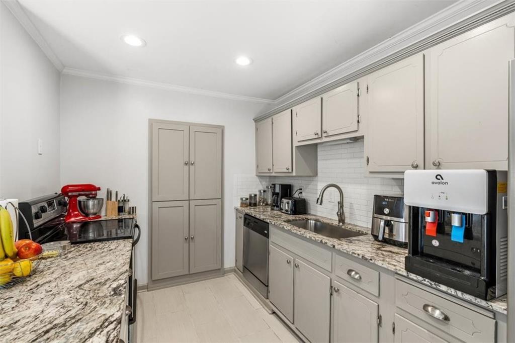 260 Manning Road Southwest, Unit 12 Marietta, GA 30064 - Photo 14 of 60
