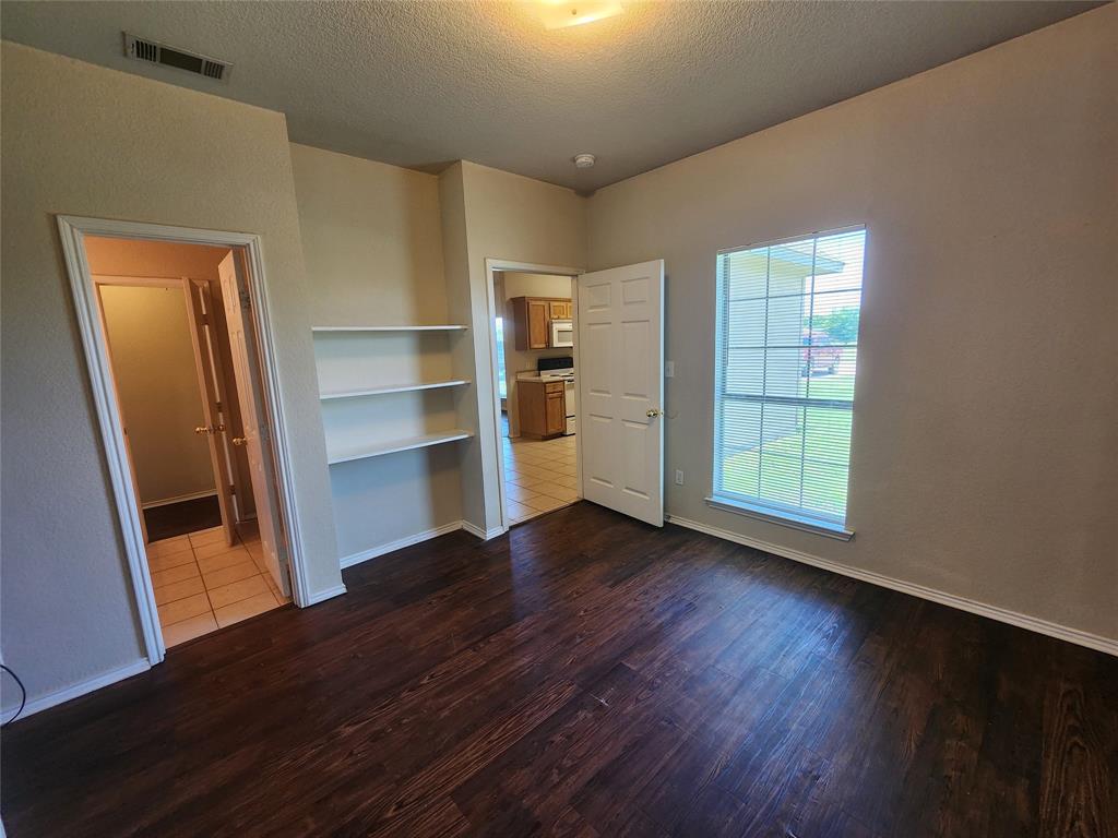 106 Collett Court Weatherford, TX 76088 - Photo 12 of 20