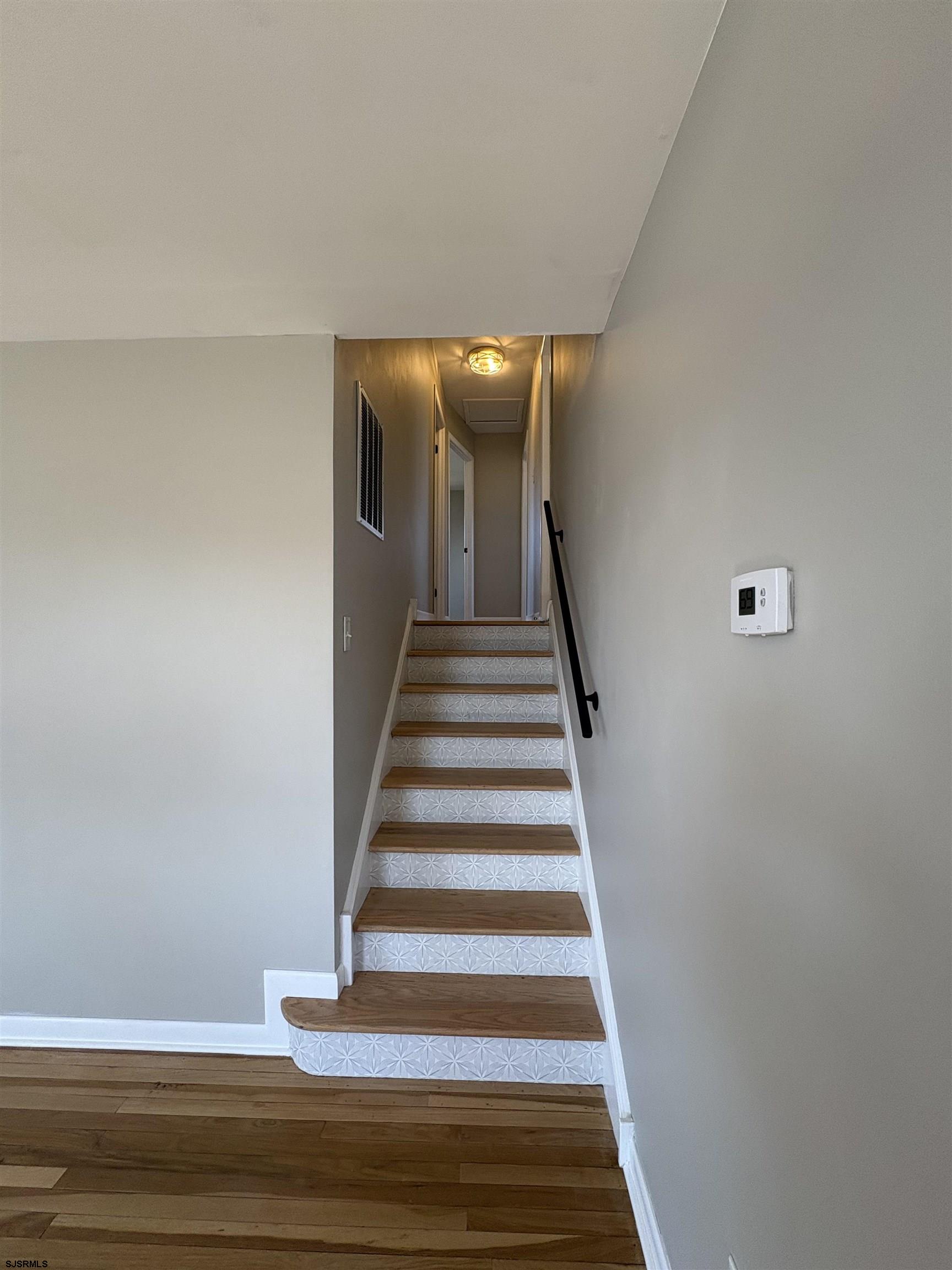 31 Gulph Mill Road Somers Point, NJ 08244 - Photo 8 of 32 a view of entryway