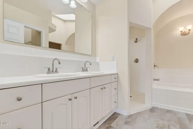 $434,900 | 405 Ryans Lane, Clayton, NC 27520